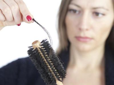 頭發大把大把的掉！一檢查居然是因為頭發護理產品